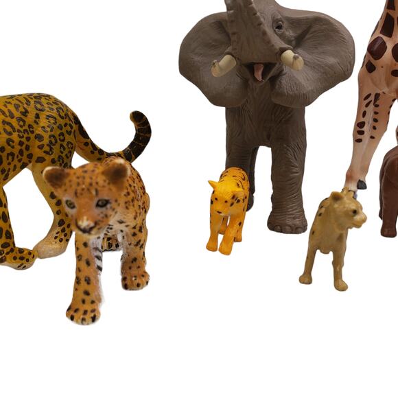 Safari LTD Miami FL Elephant Giraffe Cheetah Toy Figurine Playful 2003 - Picture 7 of 13